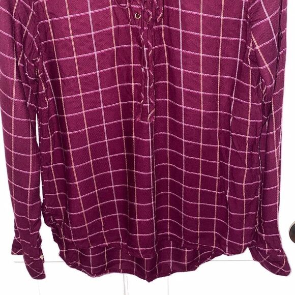 🔥3/$20🔥 Harper long sleeve tie front blouse size S - Picture 3 of 11